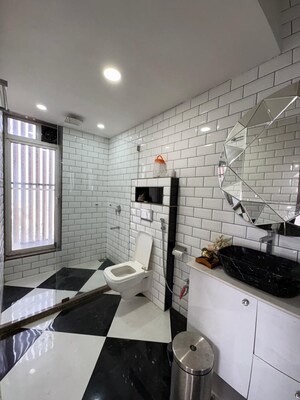 Team Area in 3 BHK Apartment at Prabhadevi CHS, Prabhadevi – for Sale