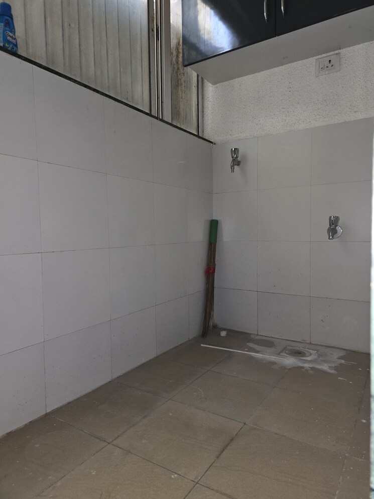 Bathroom, choice-goodwill-24 1 Bedroom 625 Sq.Ft. Apartment In Lohgaon Pune 9466613