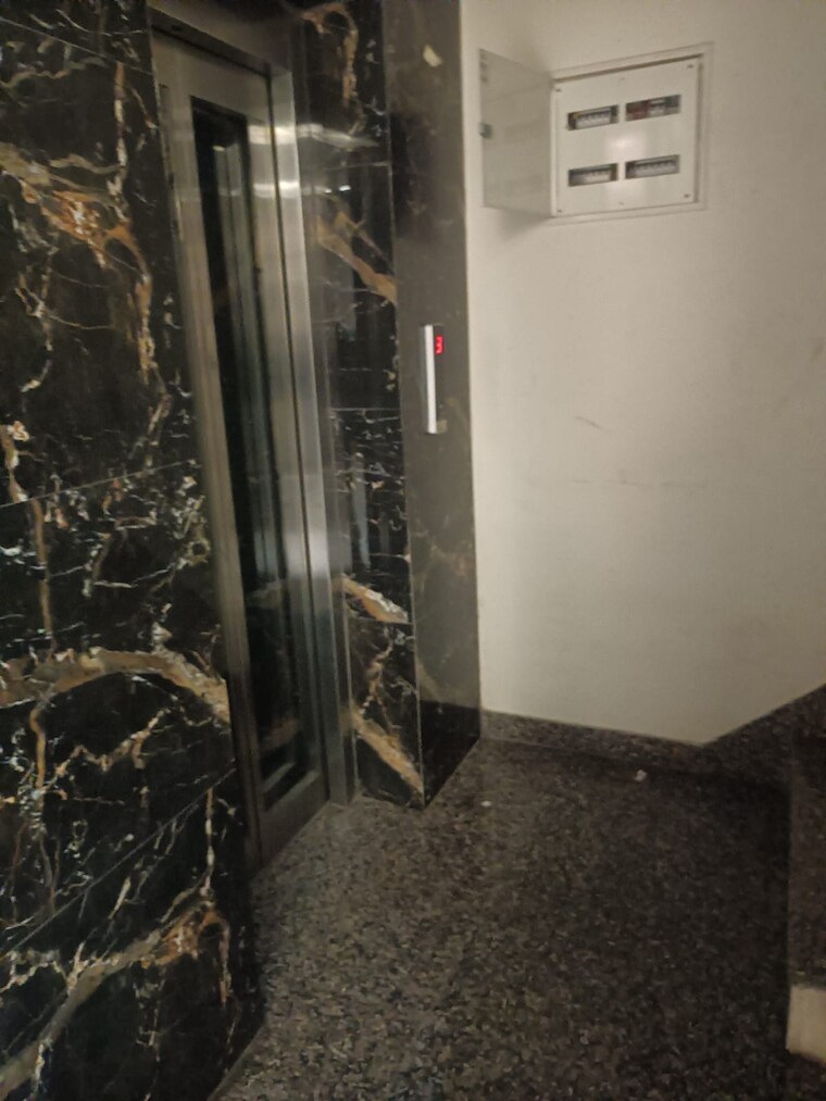 undefined, jagriti enclave 3 Bedroom 1800 Sq.Ft. Builder Floor In Jagriti Enclave Delhi 9466661