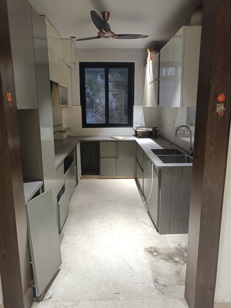 Kitchen, jagriti enclave 3 Bedroom 1800 Sq.Ft. Builder Floor In Jagriti Enclave Delhi 9466661