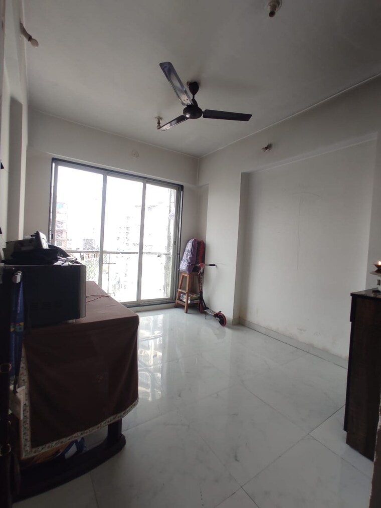 Living Room, matoshree-tower 3 Bedroom 1100 Sq.Ft. Apartment In Parel Mumbai 9466655
