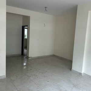 Room in 2 BHK Apartment at Modipuram – for Sale