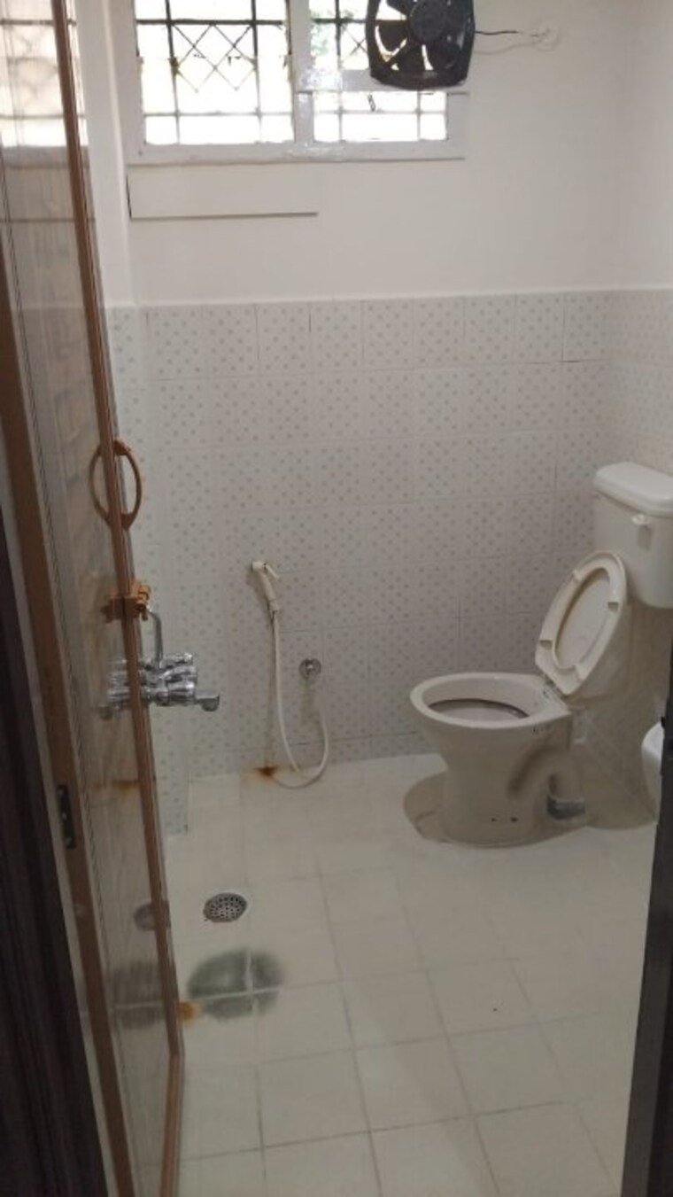 Bathroom, jayanagar 2 Bedroom 700 Sq.Ft. Apartment In Jayanagar Bangalore 9466709