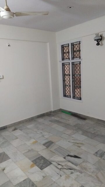 Room in 2 BHK Apartment at Jayanagar – for Rent