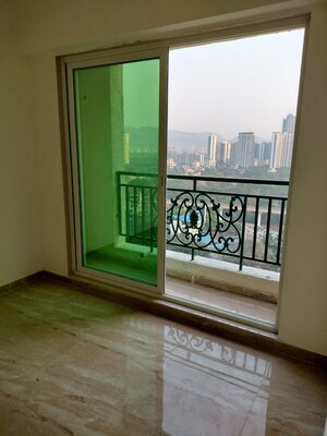 Room in 2 BHK Apartment at Siddhi Highland Springs, Dhokali – for Rent