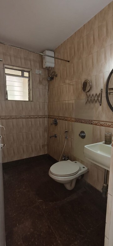 Master Bedroom in 3 BHK Apartment at Swami Tower, Chembur – for Rent