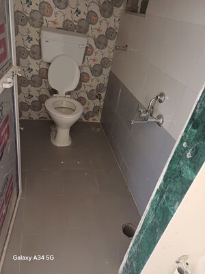 Bathroom in 2 BHK Apartment at Kopar Khairane – for Rent