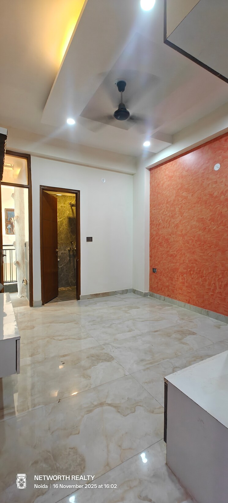 Bedroom, sector 73 2 Bedroom 1050 Sq.Ft. Builder Floor In Sector 73 Noida 9466791