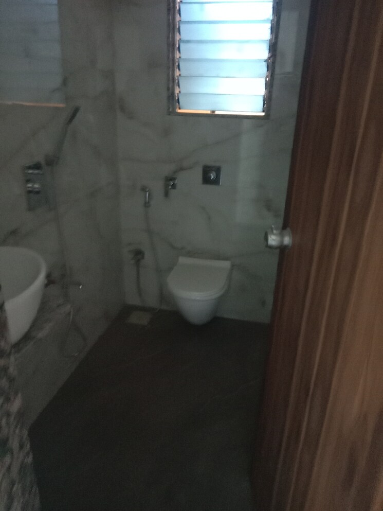 Bathroom, kuber-palace 2 Bedroom 672 Sq.Ft. Apartment In Dahisar West Mumbai 9466797