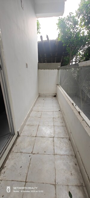 Balcony in 1 BHK Builder Floor at Sector 73 – for Sale