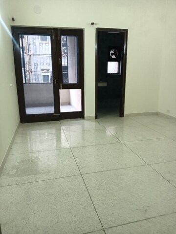 Room in 3 BHK Builder Floor at Greater Kailash I – for Rent