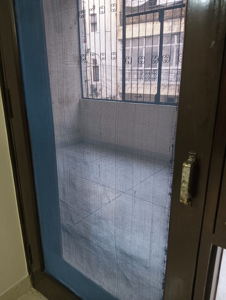 Bathroom, greater kailash i 3 Bedroom 250 Sq.Yd. Builder Floor In Greater Kailash I Delhi 9466838