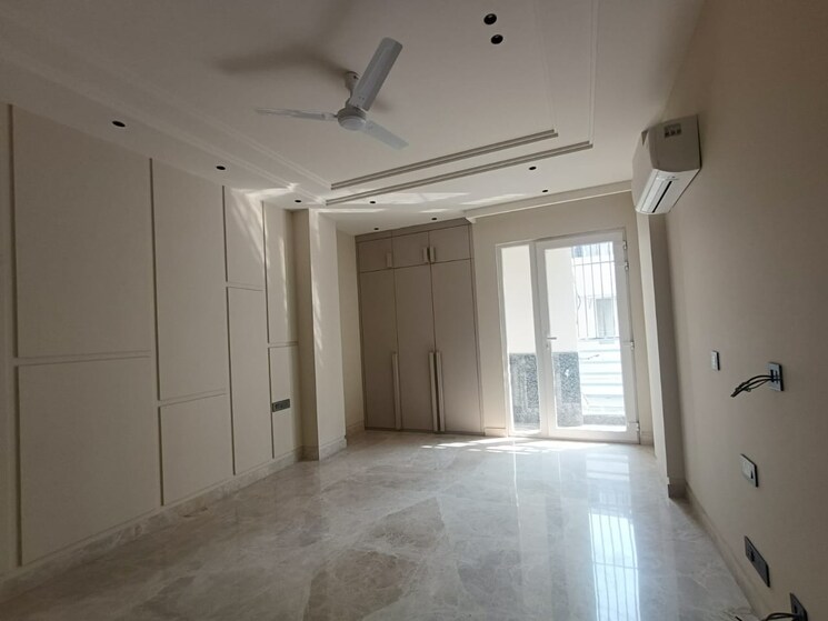 undefined, greater kailash i 3 Bedroom 220 Sq.Yd. Builder Floor In Greater Kailash I Delhi 9466843