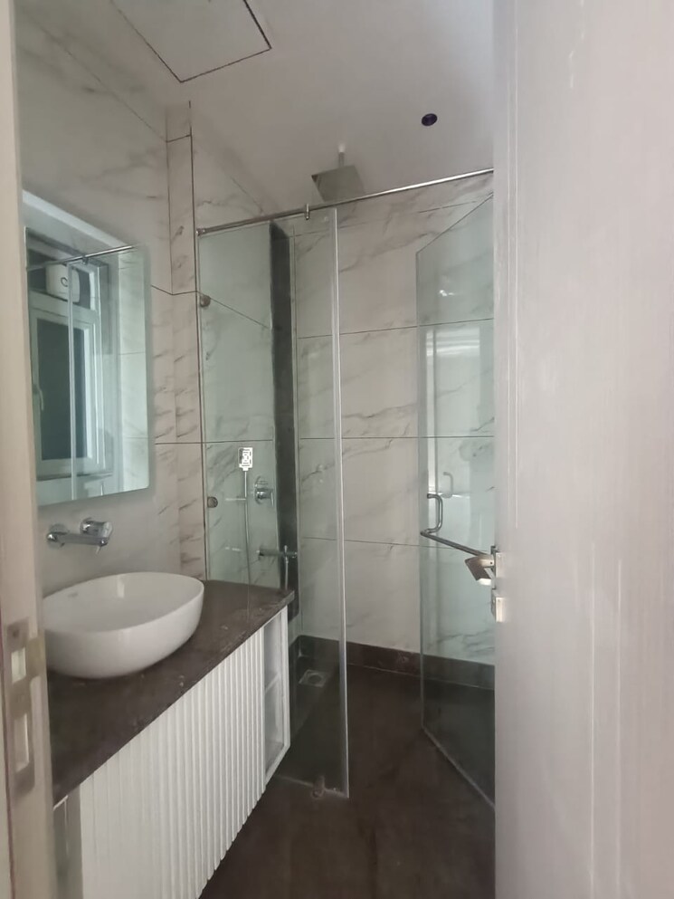 Bathroom, greater kailash i 3 Bedroom 220 Sq.Yd. Builder Floor In Greater Kailash I Delhi 9466843