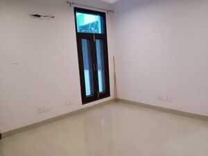 Room in 3 BHK Builder Floor at East of Kailash Block-B RWA, East Of Kailash – for Rent