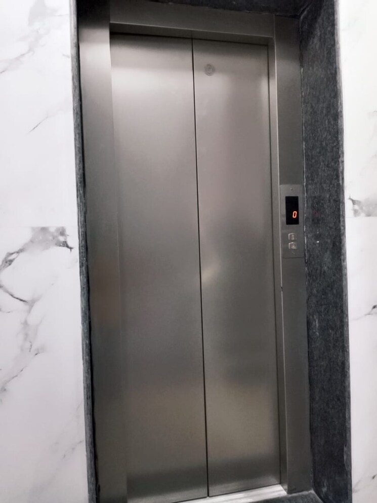 undefined, east-of-kailash-block-b-rwa 3 Bedroom 250 Sq.Yd. Builder Floor In East Of Kailash Delhi 9466849