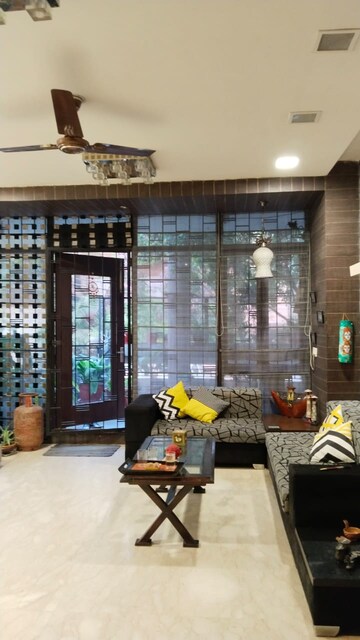 Living Room in 3 BHK Builder Floor at Safdarjung Enclave – for Rent