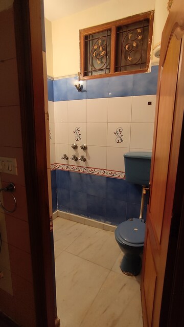 Bathroom in 2 BHK Builder Floor at Jail Road – for Rent