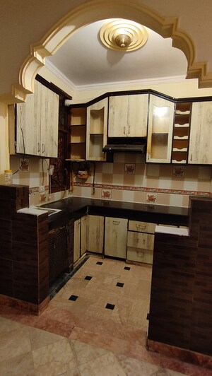 Kitchen in 2 BHK Builder Floor at Jail Road – for Rent