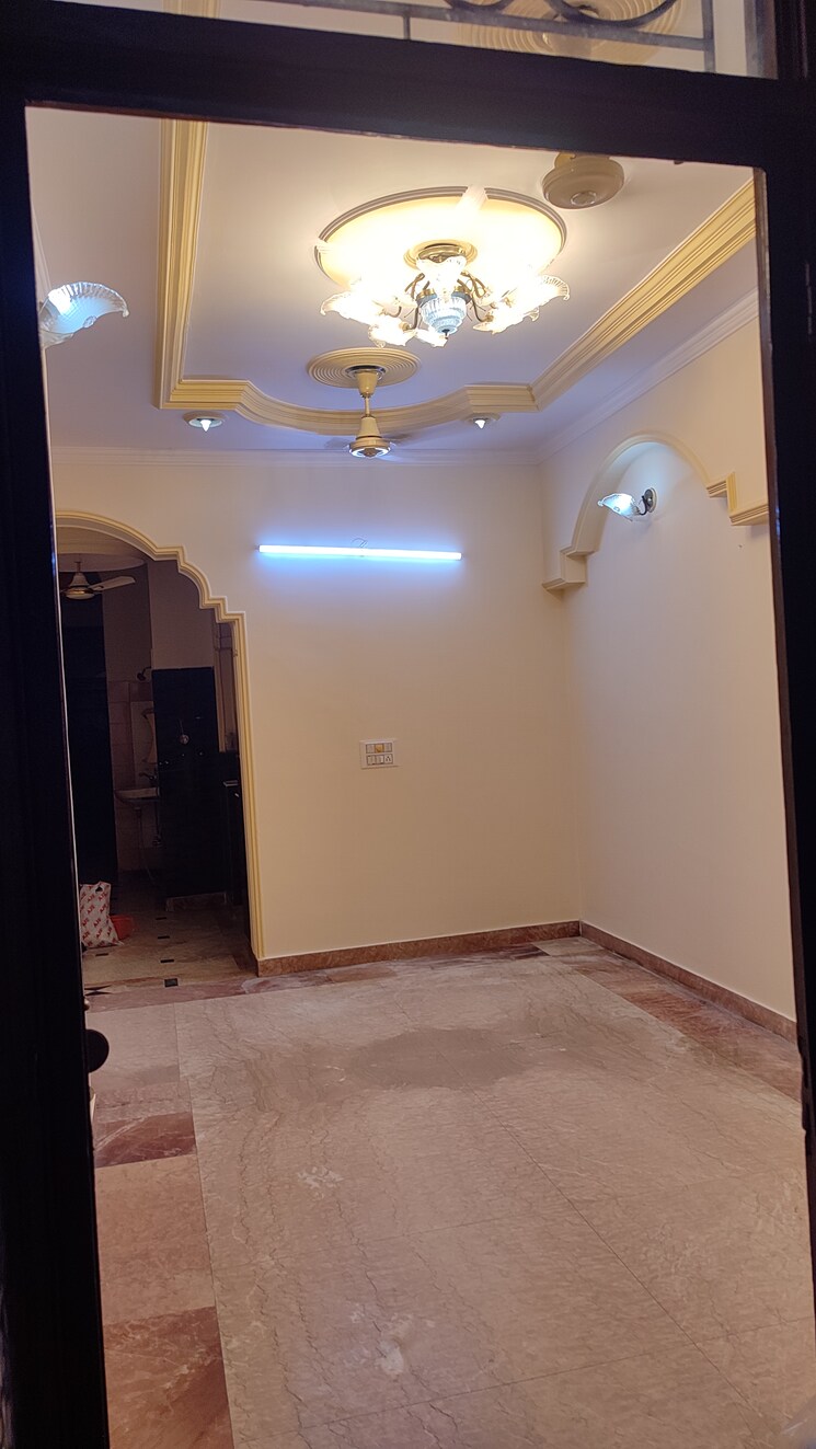 Room, jail road 2 Bedroom 900 Sq.Ft. Builder Floor In Jail Road Delhi 9466848