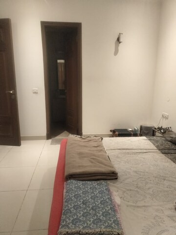 Room in 3 BHK Builder Floor at Gulmohar Park – for Rent