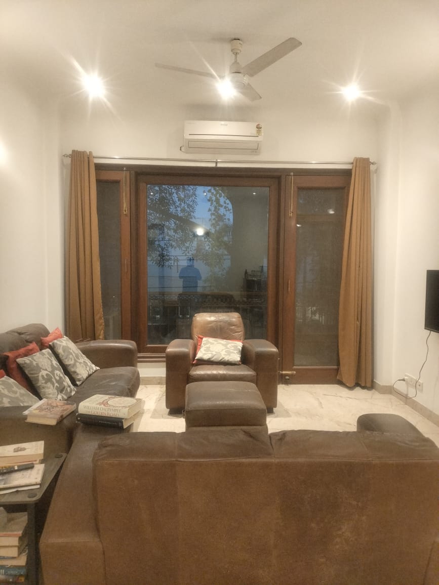 3 BHK + Pooja Room Builder Floor For Rent in Gulmohar Park