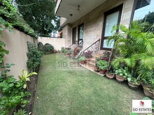4 BHK Builder Floor – Garden View at Anand Lok - for Rent