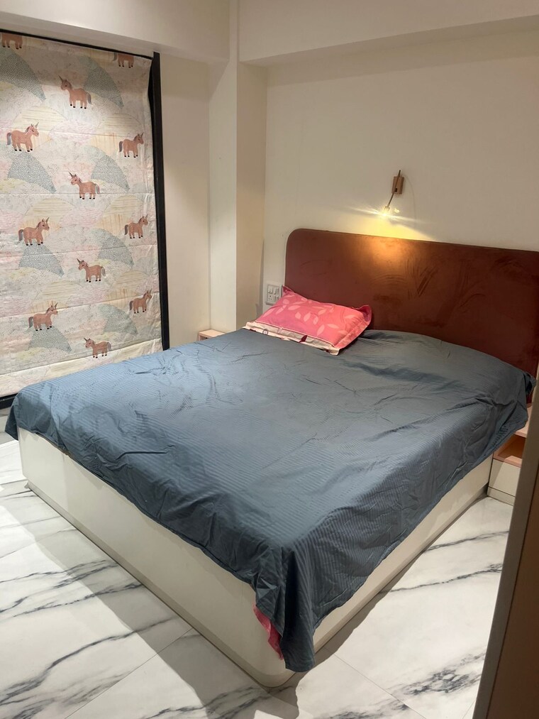 Bedroom, vile parle west 3 Bedroom 1600 Sq.Ft. Apartment In Vile Parle West Mumbai 9466880