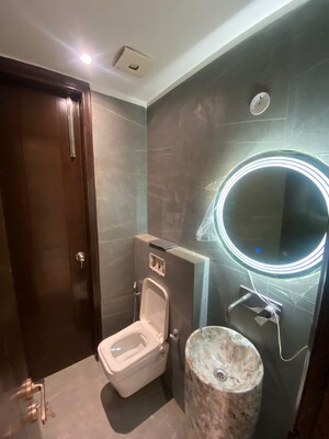 Bathroom in 4 BHK Builder Floor at Dlf Phase iv – for Rent