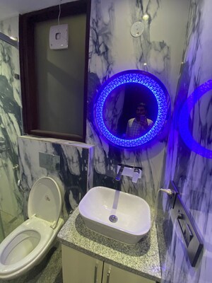 Bathroom in 4 BHK Builder Floor at Dlf Phase iv – for Rent