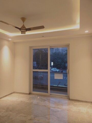 Master Bedroom in 4 BHK Builder Floor at Greater Kailash I – for Rent