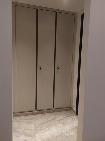 Master Bedroom in 4 BHK Builder Floor at Greater Kailash I – for Rent