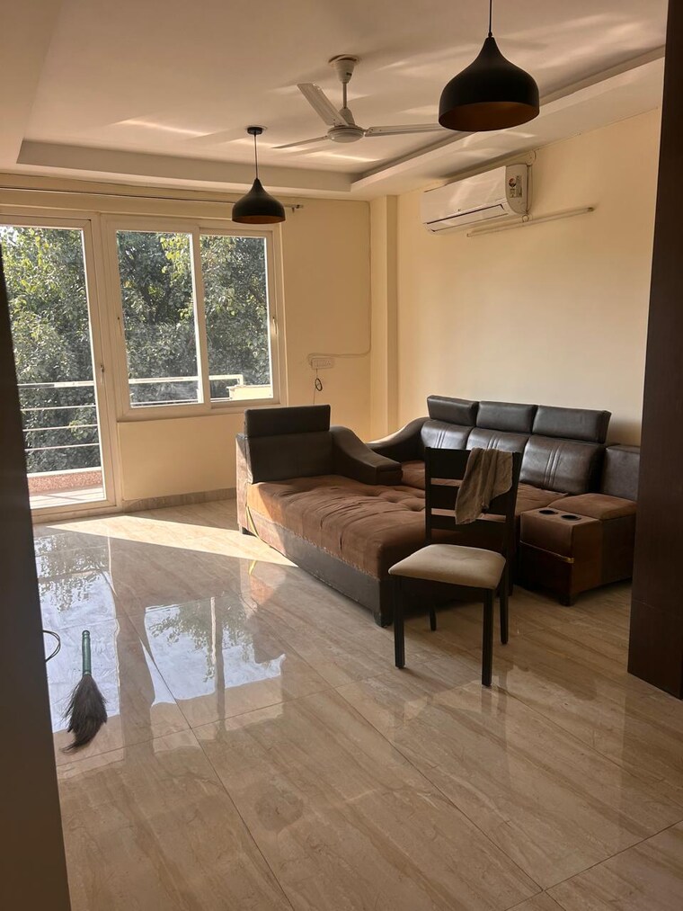 Team Area, sector 27 3 Bedroom 263 Sq.Ft. Builder Floor In Sector 27 Gurgaon 9466892