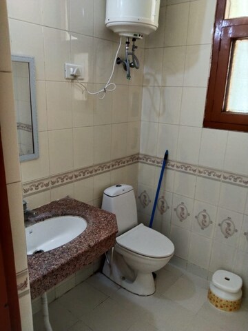 2 BHK Apartment For Rent in Penta Homes, Vip Road