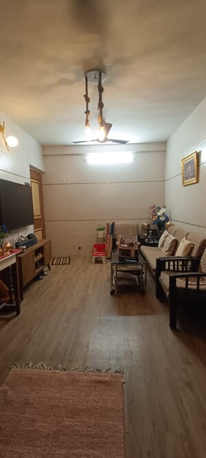 Living Room in 2 BHK Apartment at Sagar Avenue, Santacruz East – for Rent