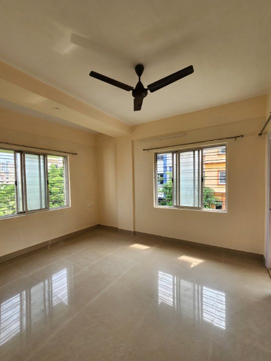 3 BHK 1450 Sq.Ft. Apartment in Prakritik Co Operative Housing Society