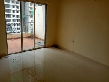 Room in 3 BHK Apartment at Radha Apartments Aundh, Aundh – for Rent