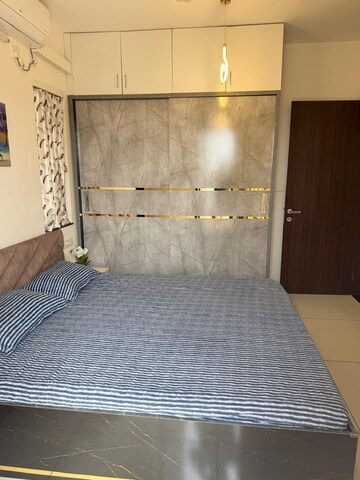 Bedroom in 3 BHK Apartment at Anand Park Aundh, Aundh – for Rent