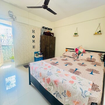 2 BHK Apartment For Rent in Simran CHS Santacruz, Vithaldas Nagar