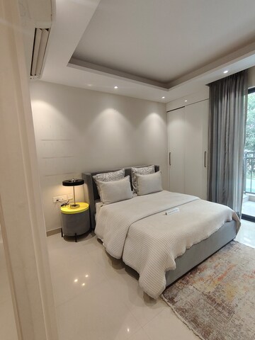 Furnished Amenities in 3 BHK Apartment at Eldeco Live By The Greens, Sector 150 – for Sale