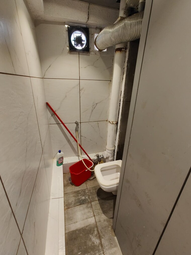 Bathroom, rattan-icon 2 Bedroom 1130 Sq.Ft. Apartment In Seawoods Sector 50 Navi Mumbai 9466993