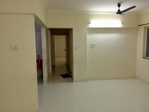 Room in 2 BHK Apartment at Kumar Padmalaya, Aundh – for Sale
