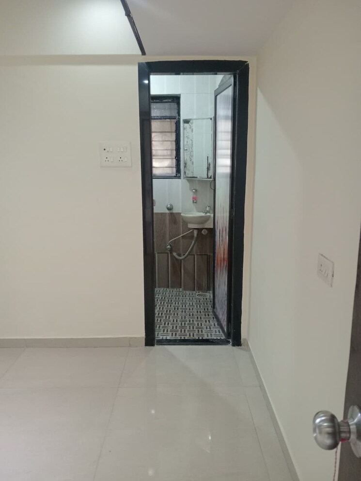 Room, badri-kedar-building 2 Bedroom 700 Sq.Ft. Apartment In Seawoods Sector 40 Navi Mumbai 9466998