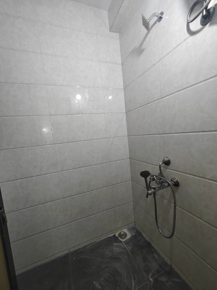 Bathroom, shiva-palm-beach-chs 3 Bedroom 1250 Sq.Ft. Apartment In Nerul Sector 4 Navi Mumbai 9467004