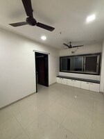2 BHK 700 Sq.Ft. Apartment in S V Road Borivali East ap