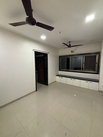 2 BHK Apartment For Sale in Borivali East