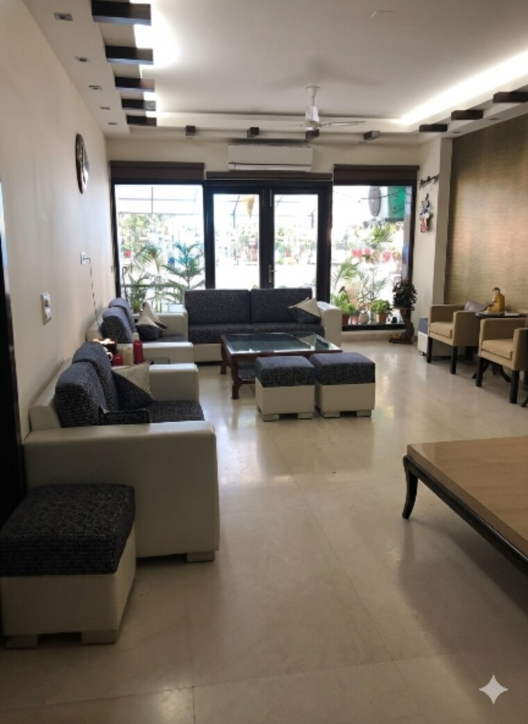 Living Room, greater kailash i 4 Bedroom 3900 Sq.Ft. Builder Floor In Greater Kailash I Delhi 9467020