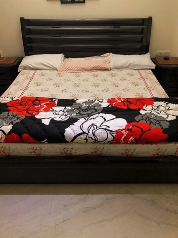 Master Bedroom in 3.5 BHK Builder Floor at Greater Kailash ii – for Rent