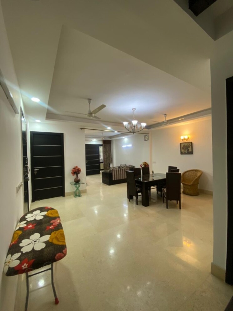 Living Room, east of kailash 3 Bedroom 2000 Sq.Ft. Builder Floor In East Of Kailash Delhi 9467026