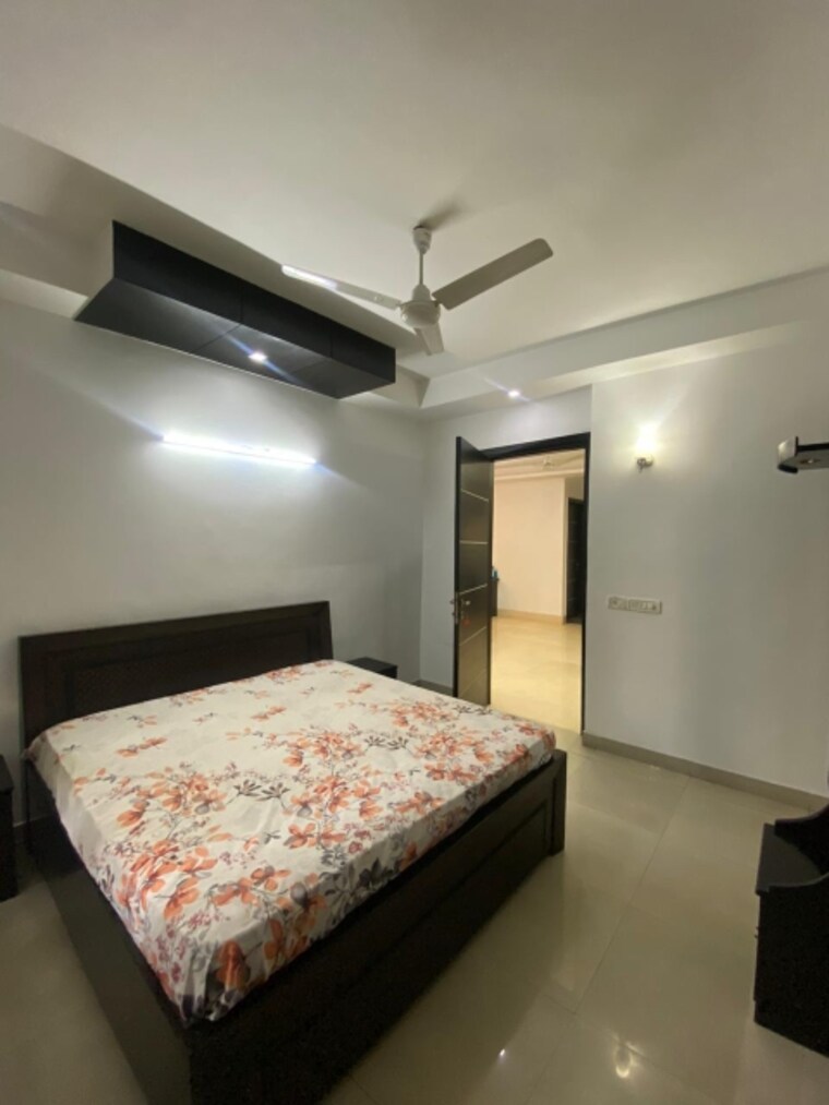 Master Bedroom, east of kailash 3 Bedroom 2000 Sq.Ft. Builder Floor In East Of Kailash Delhi 9467026